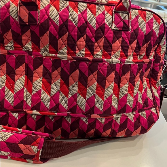Vera Bradley Quilted Large Travel Bag in Bohemian Chevron With Strap. - Picture 4 of 11